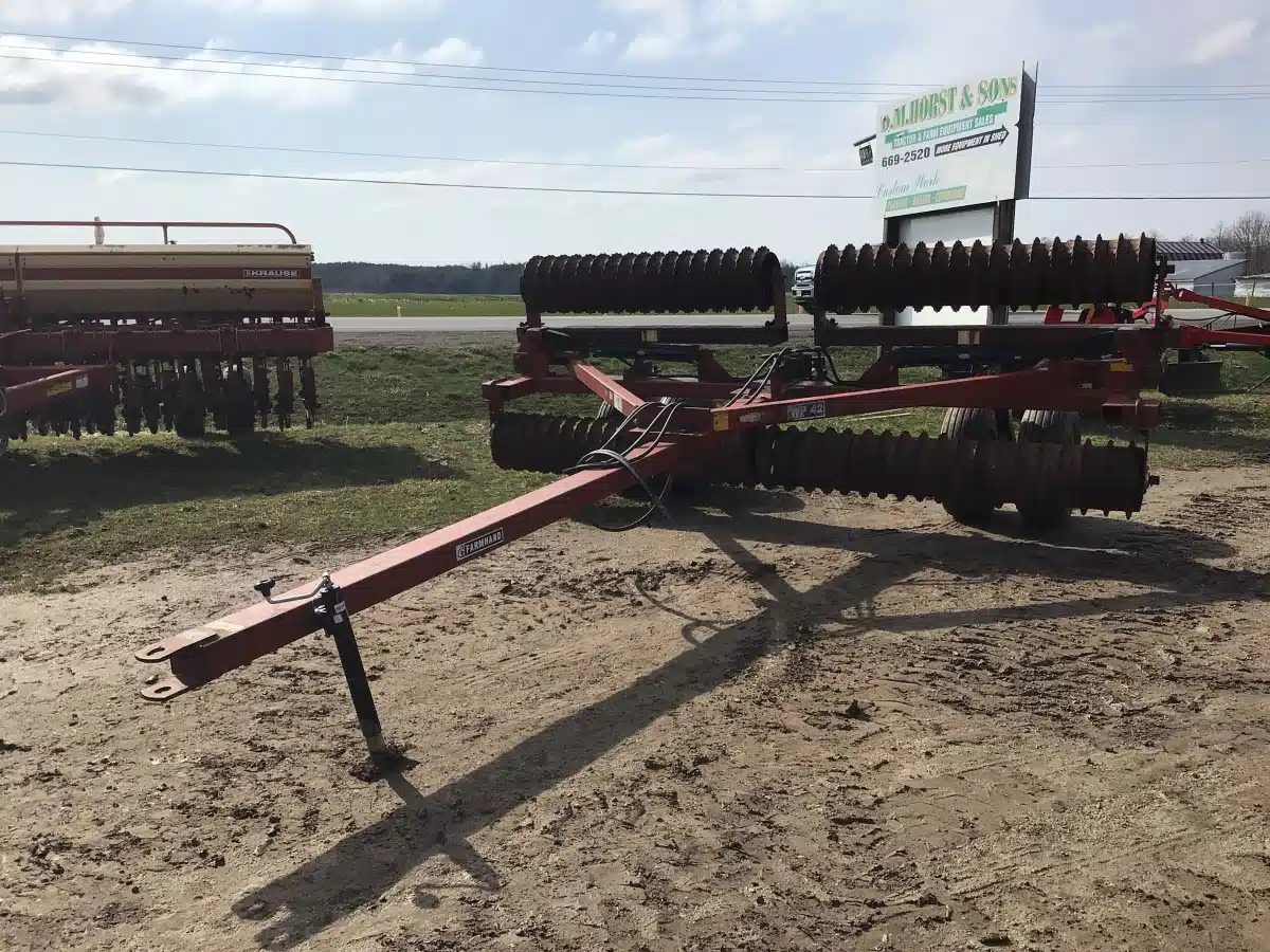 Gallery image 2 for Used Farmhand WP42 Packer