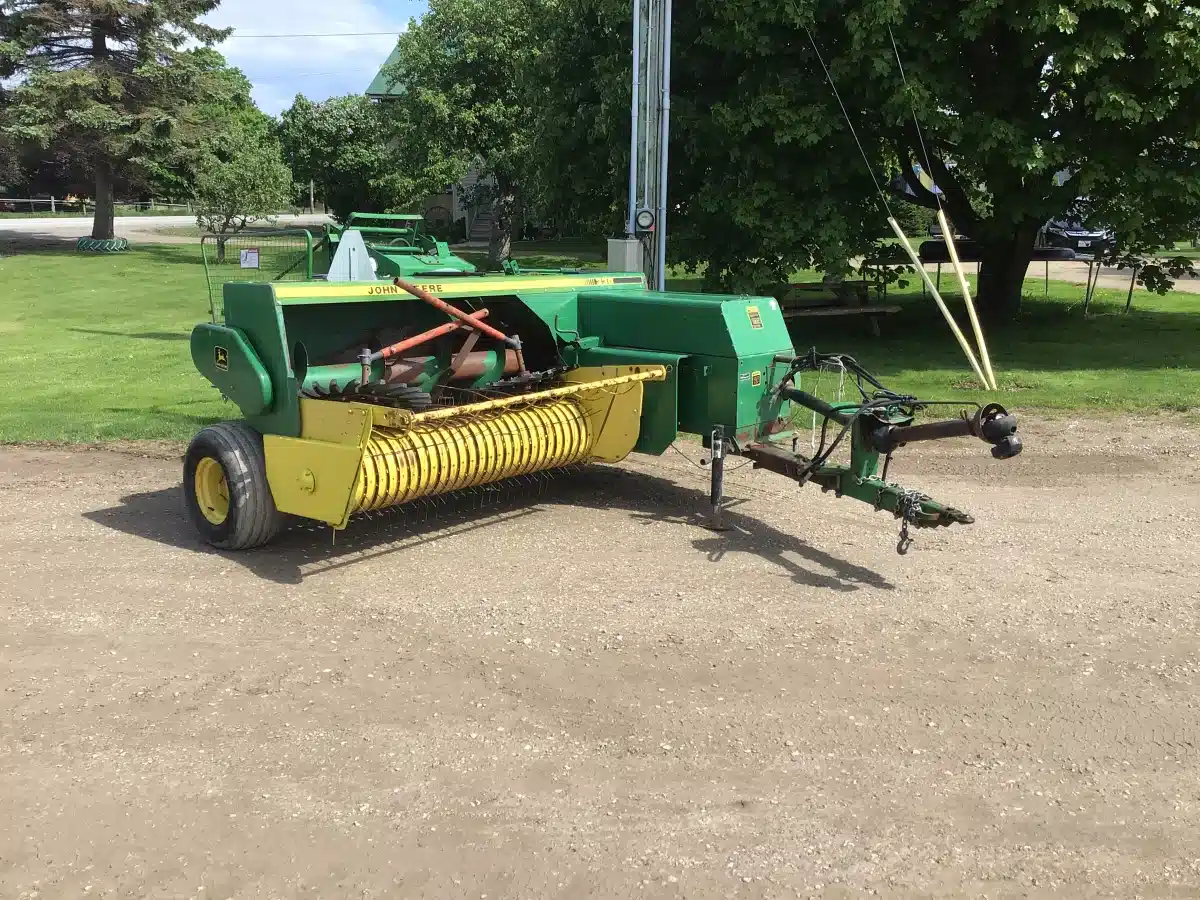 Gallery image 2 for Used John Deere 338 Square Baler - Small
