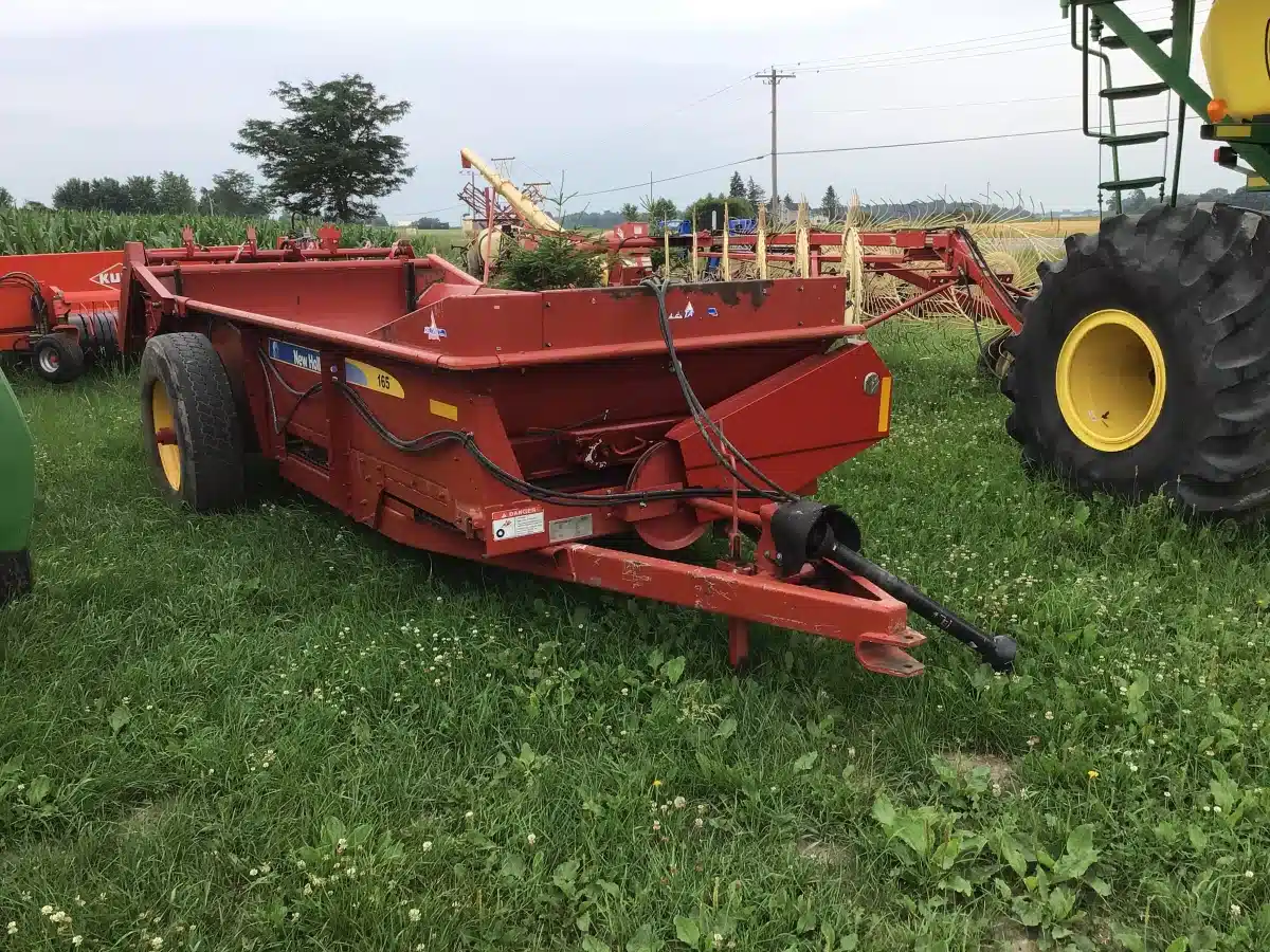 Gallery image 2 for Used 2012 New Holland 165 Manure Spreader