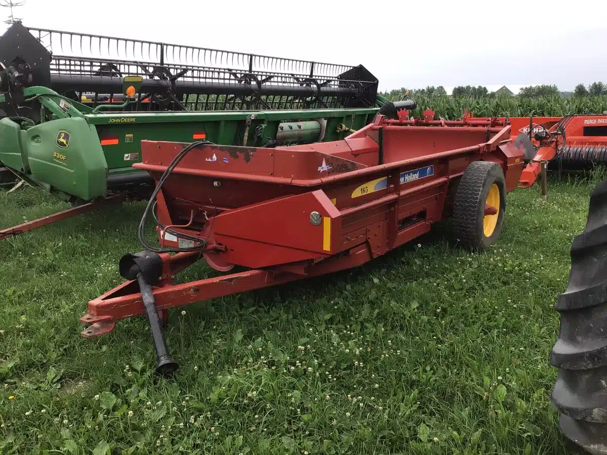 Gallery image 1 for Used 2012 New Holland 165 Manure Spreader