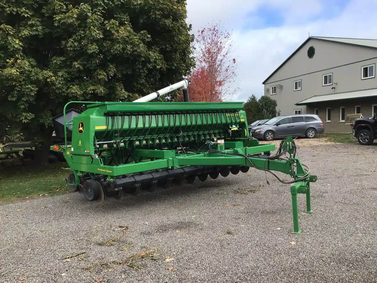 Gallery image 2 for 2020 John Deere 1590 Drill