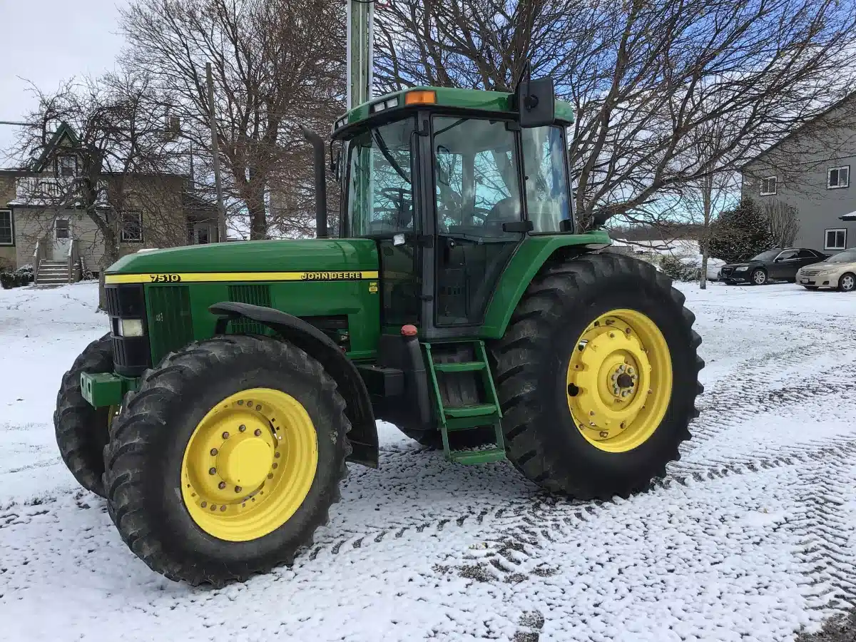 Used John Deere 7510 Tractor