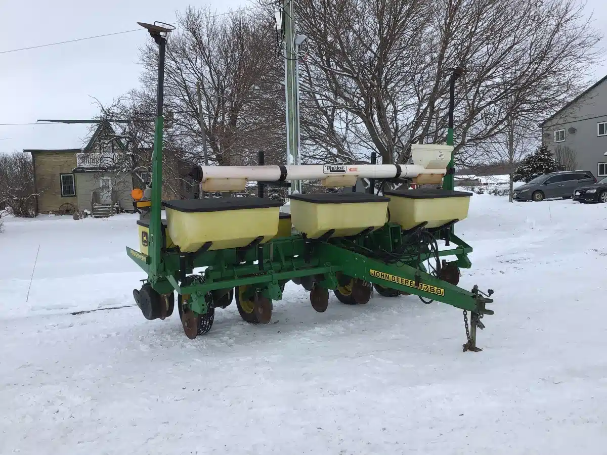 Used John Deere 1750 Planter