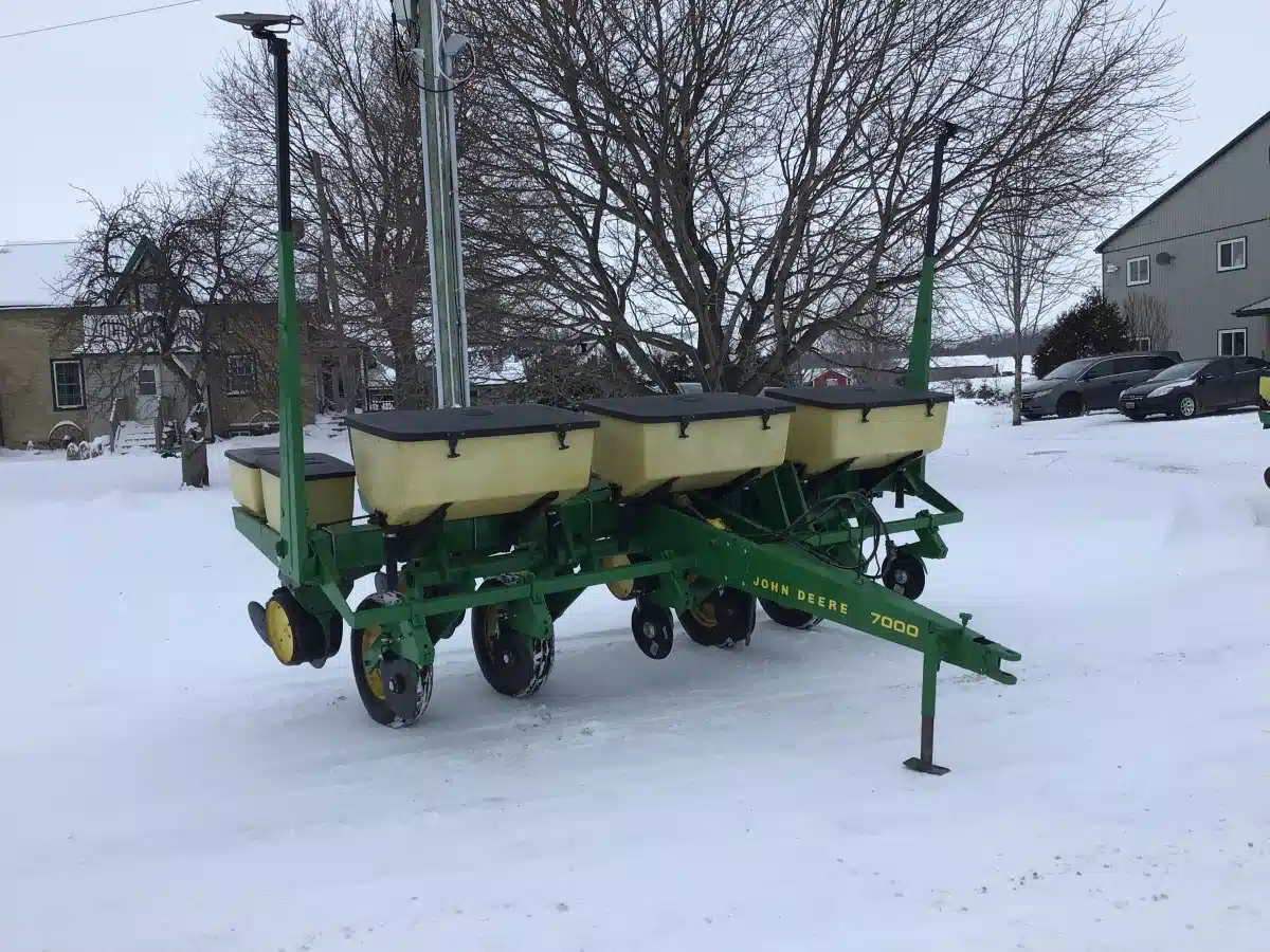 John Deere 7000 Planter