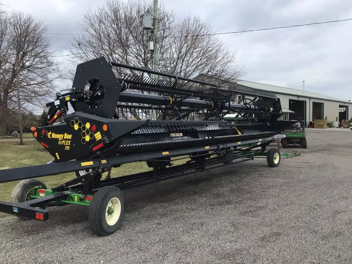 Gallery image 2 for 2023 Honey Bee AF230 Header - Draper