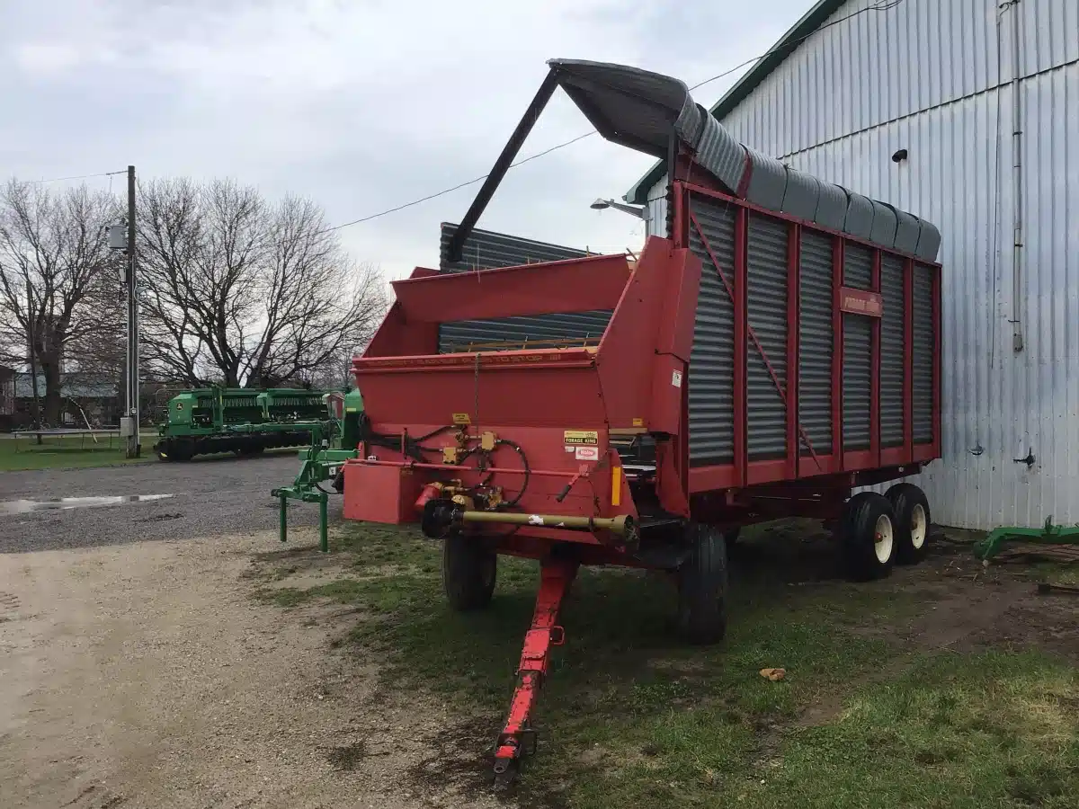 Forage King 318H Silage Wagon