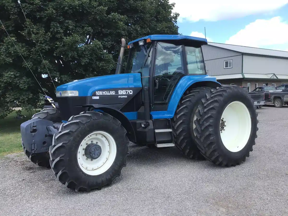 Gallery image 1 for 1997 New Holland 8670 Tractor