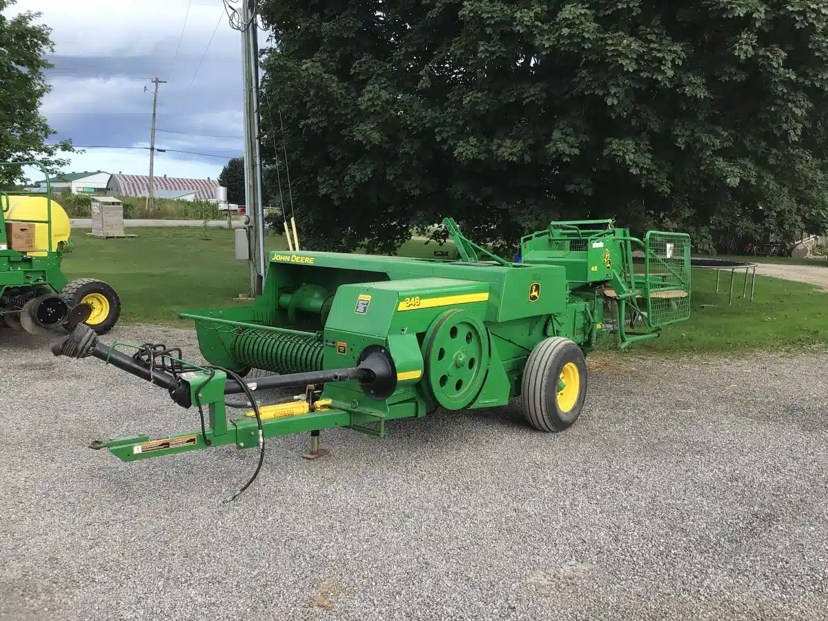 Gallery image 1 for John Deere 348 Square Baler - Small