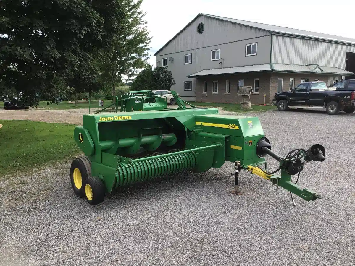 Gallery image 2 for John Deere 348 Square Baler - Small