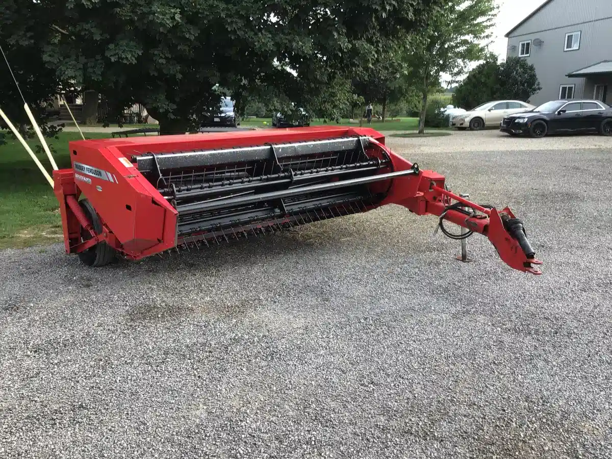 Photo de la Galerie 2 pour Massey Ferguson 1459 Faucheuse-conditionneuse