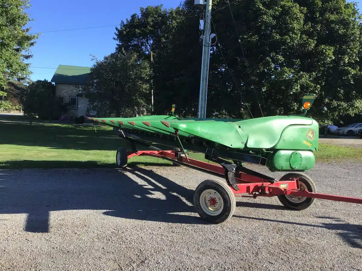 Gallery image 2 for John Deere 608C Header - Row Crop