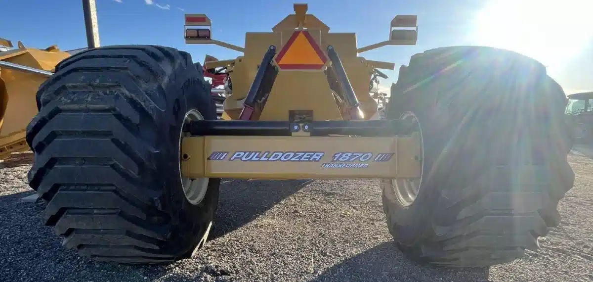 Gallery image 2 for 2024 Bridgeview Pulldozer 1870 Transformer Blade