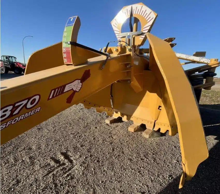 Gallery image 1 for 2024 Bridgeview Pulldozer 1870 Transformer Blade