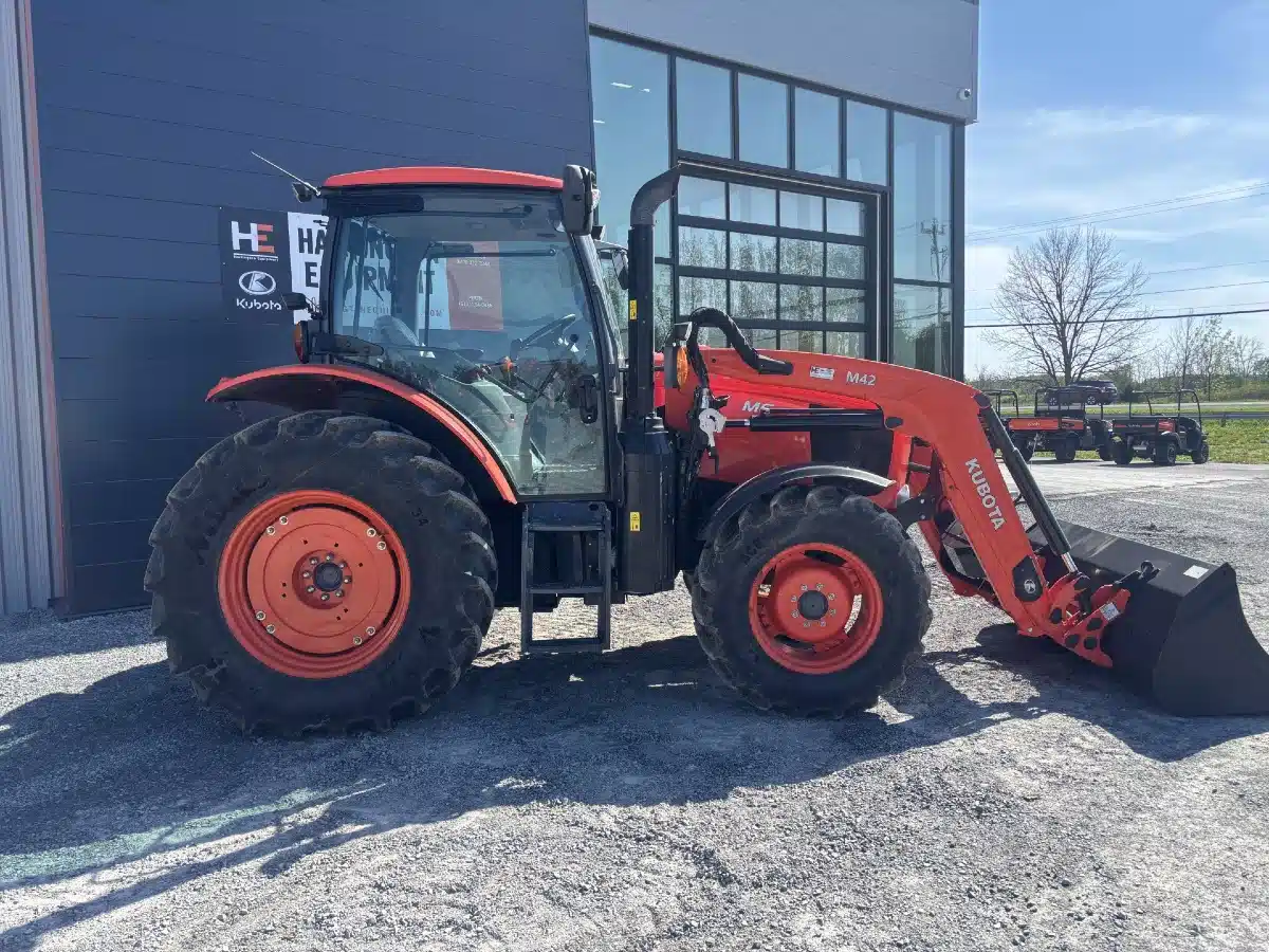 Gallery image 2 for 2023 Kubota M6-111DTCC-F Tractor