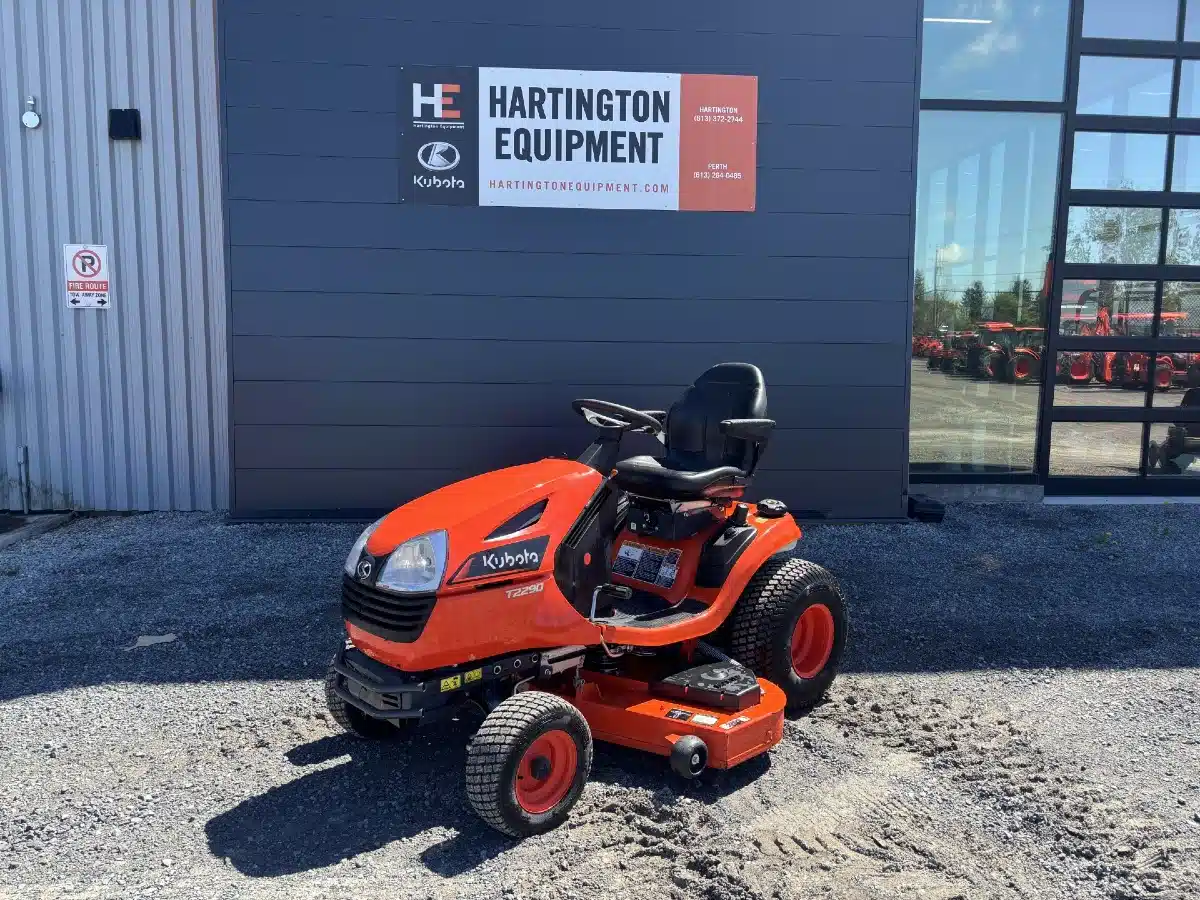 Gallery image 1 for 2023 Kubota T2290KWT Lawn Tractor