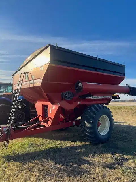 Gallery image 2 for Used 2009 Unverferth 8250 Grain Cart