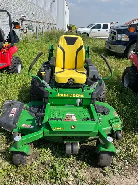 Gallery image 1 for 2023 John Deere Z740R Mower - Zero Turn