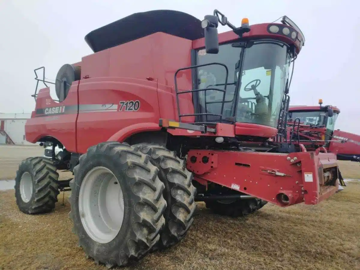 Gallery image 1 for Used 2010 Case IH 7120 Combine
