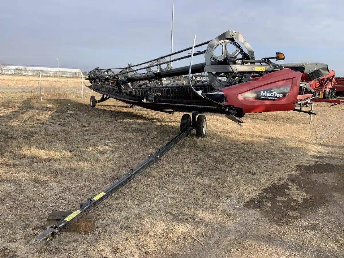 Gallery image 2 for Used 2016 MacDon FD75 Header - Flex Draper