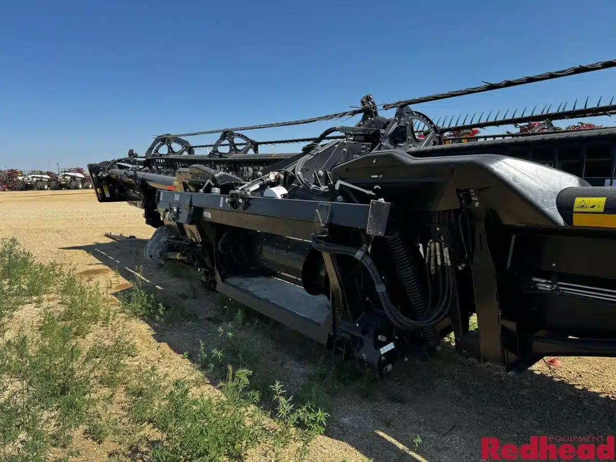 Gallery image 2 for Used 2015 MacDon FD75 Header - Flex Draper