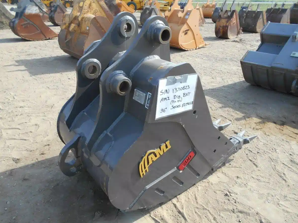 Gallery image 1 for New 2013 AIM CX210B Bucket