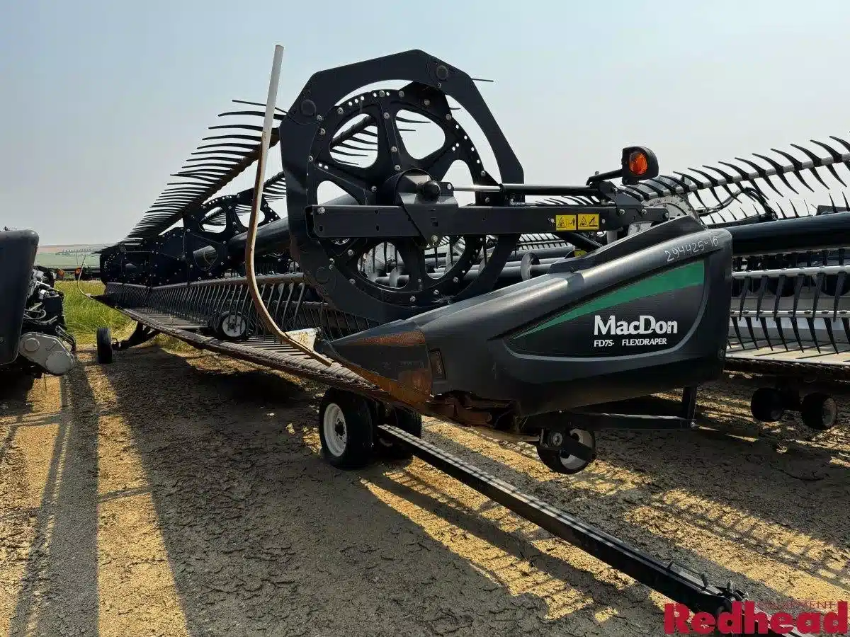 Gallery image 1 for Used 2016 MacDon FD75 Header - Flex Draper