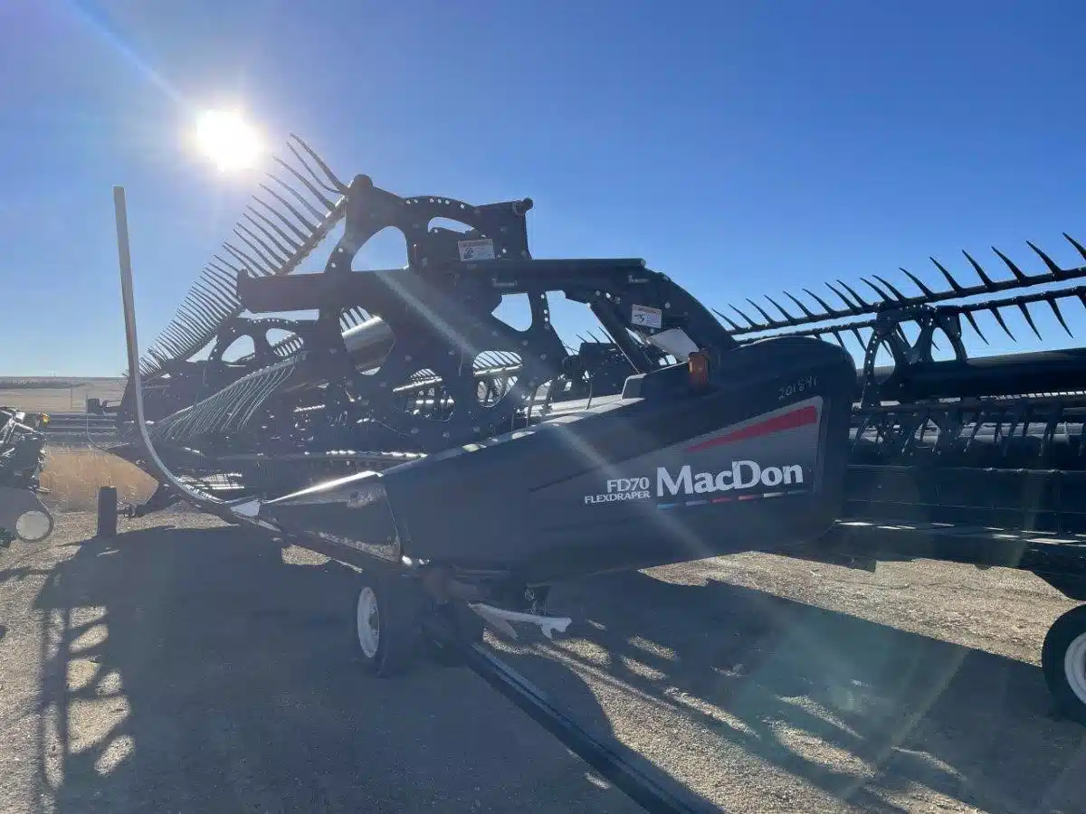 Gallery image 1 for Used 2010 MacDon FD70 Header - Draper