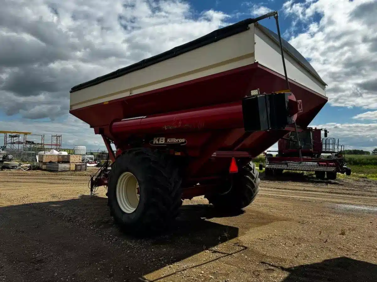 Gallery image 1 for Used 2012 Killbros 1195 Grain Cart