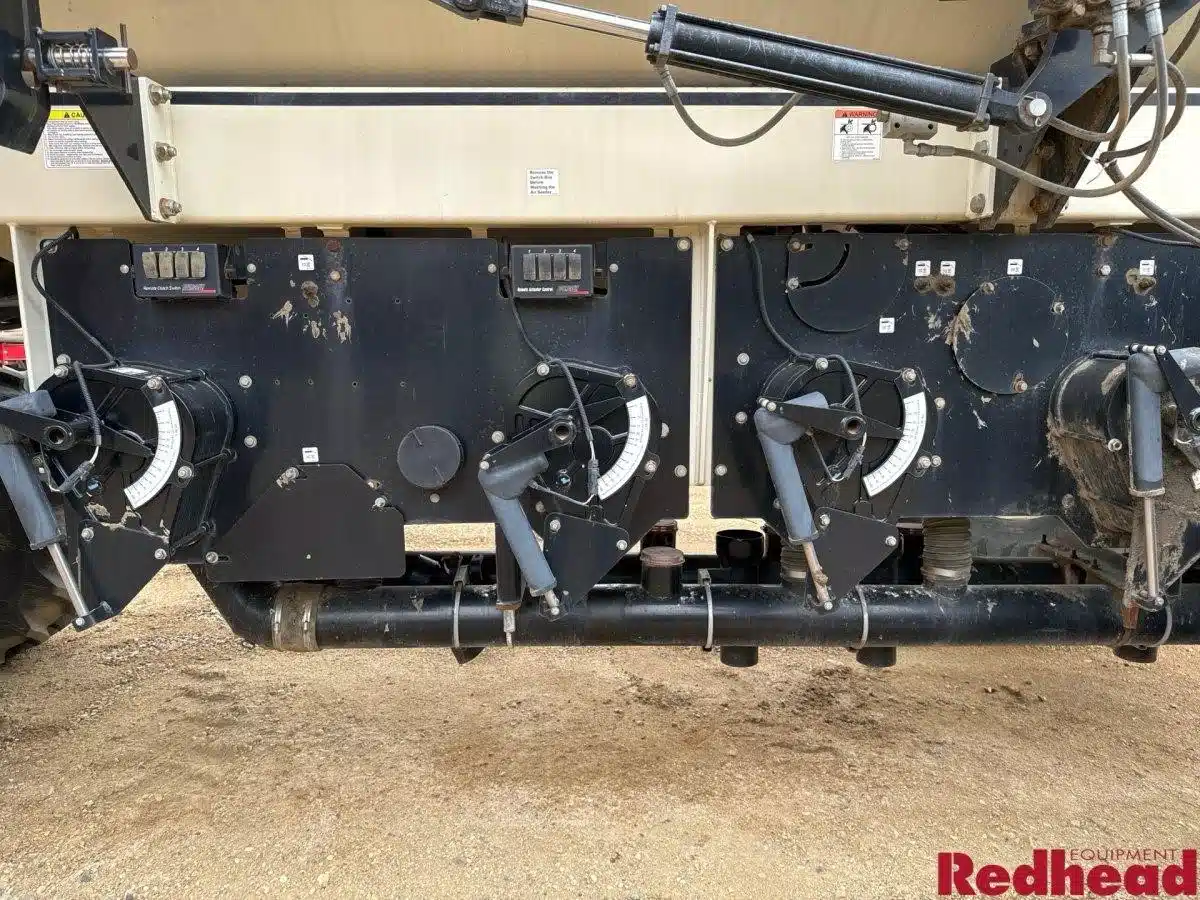 Gallery image 2 for Used 2011 Bourgault 3310-65 Air Seeder