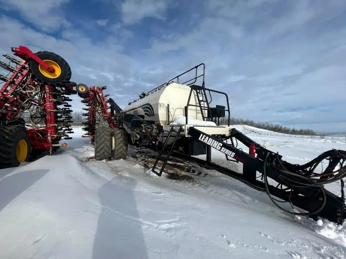 Gallery image 2 for 2012 Bourgault 3320-76 Air Drill