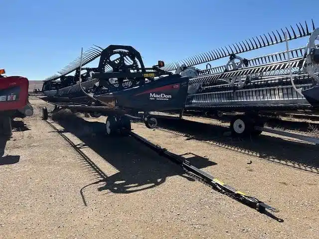 Gallery image 1 for Used 2017 MacDon FD75 Header - Flex Draper