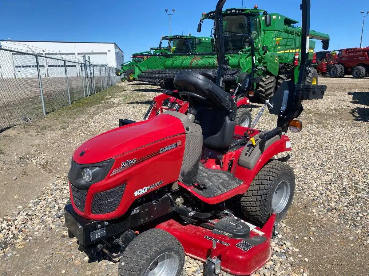 Gallery image 2 for New 2024 Case IH FARMALL 25SC Tractor