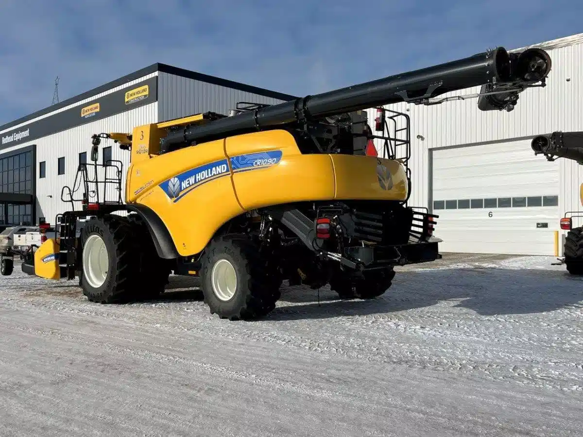 Gallery image 2 for 2021 New Holland CR10.90 Combine