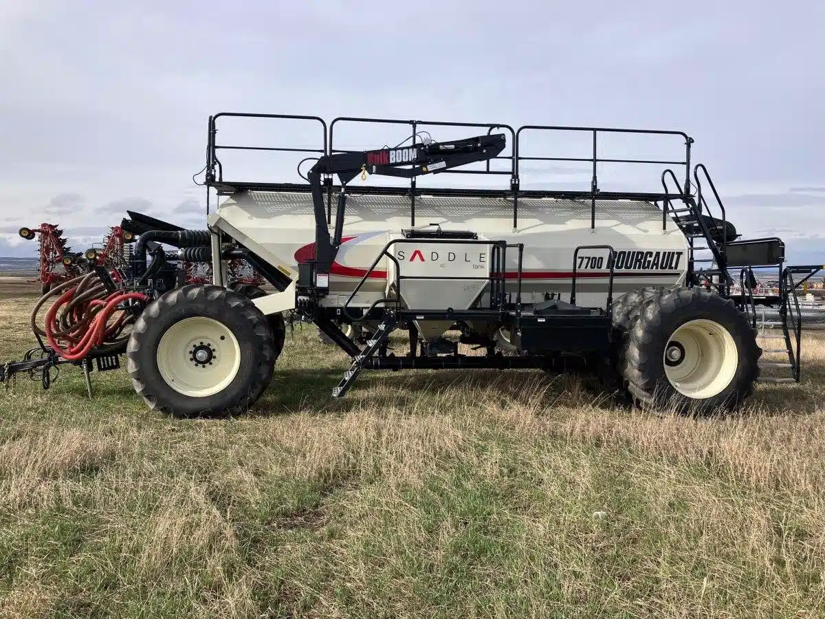 Gallery image 2 for Used 2016 Bourgault 7700 Air Seeder