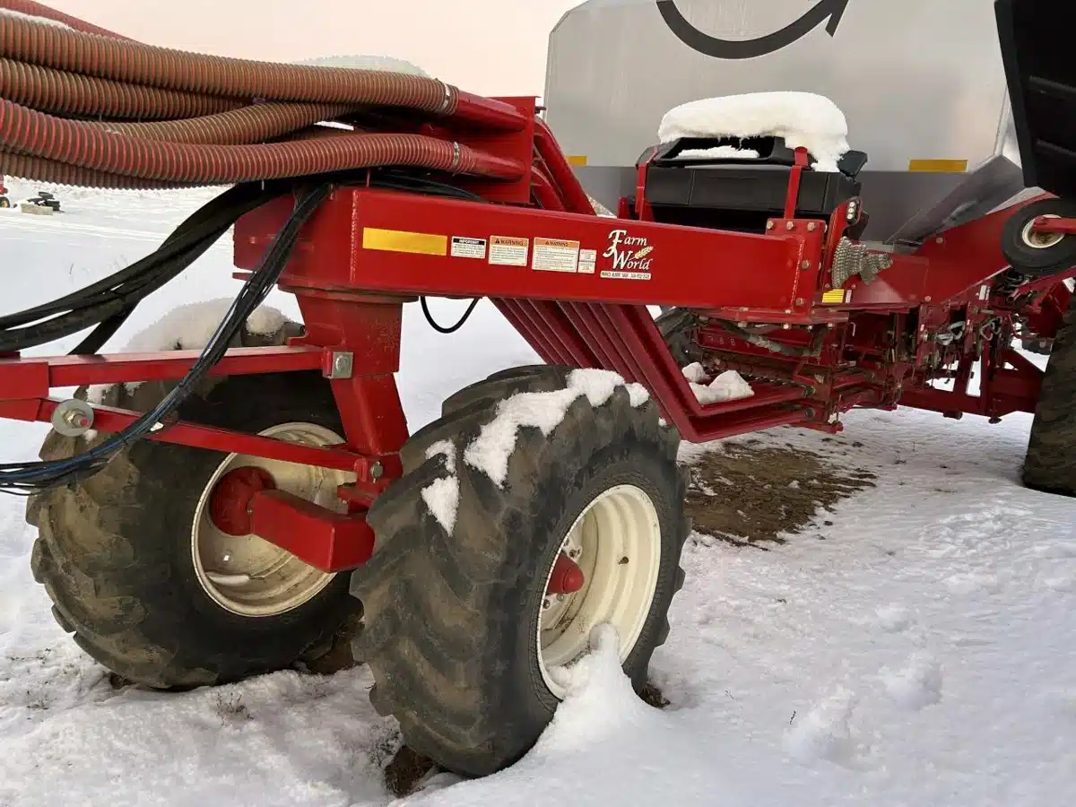 Gallery image 2 for Used 2013 Morris C2 CONTOUR Air Seeder