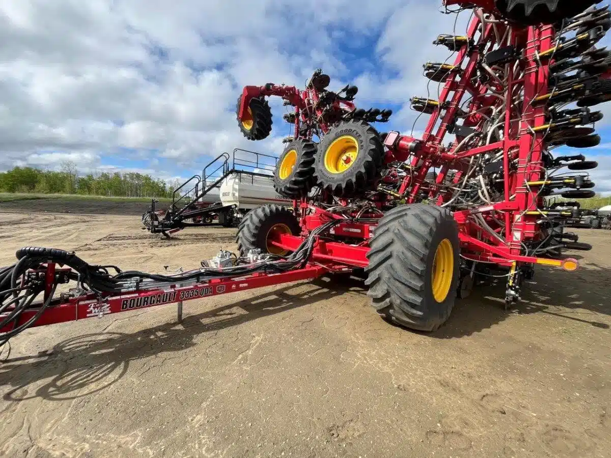 Gallery image 2 for Used 2022 Bourgault 3335-76 Air Drill