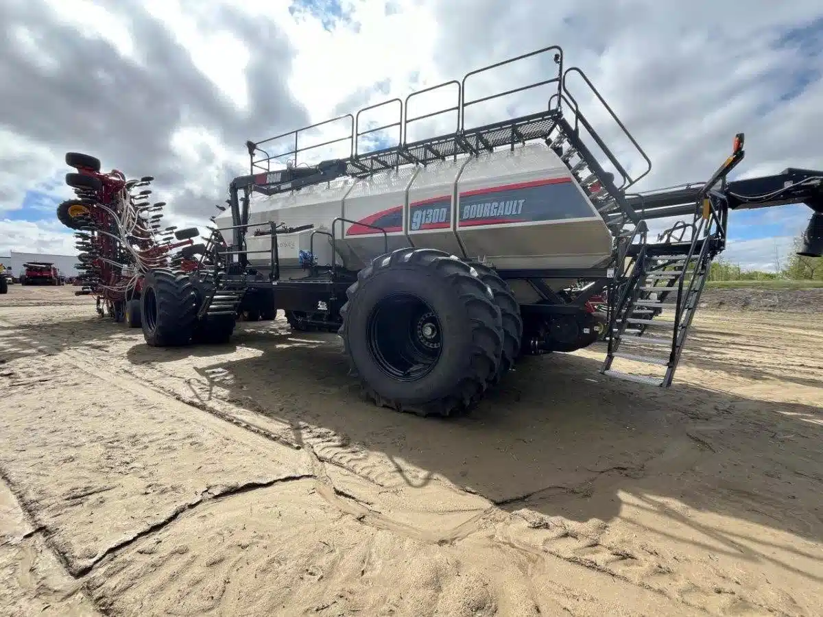 Gallery image 1 for Used 2022 Bourgault 3335-76 Air Drill