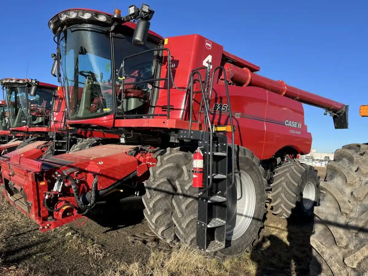 Gallery image 2 for Used 2021 Case IH 8250 Combine