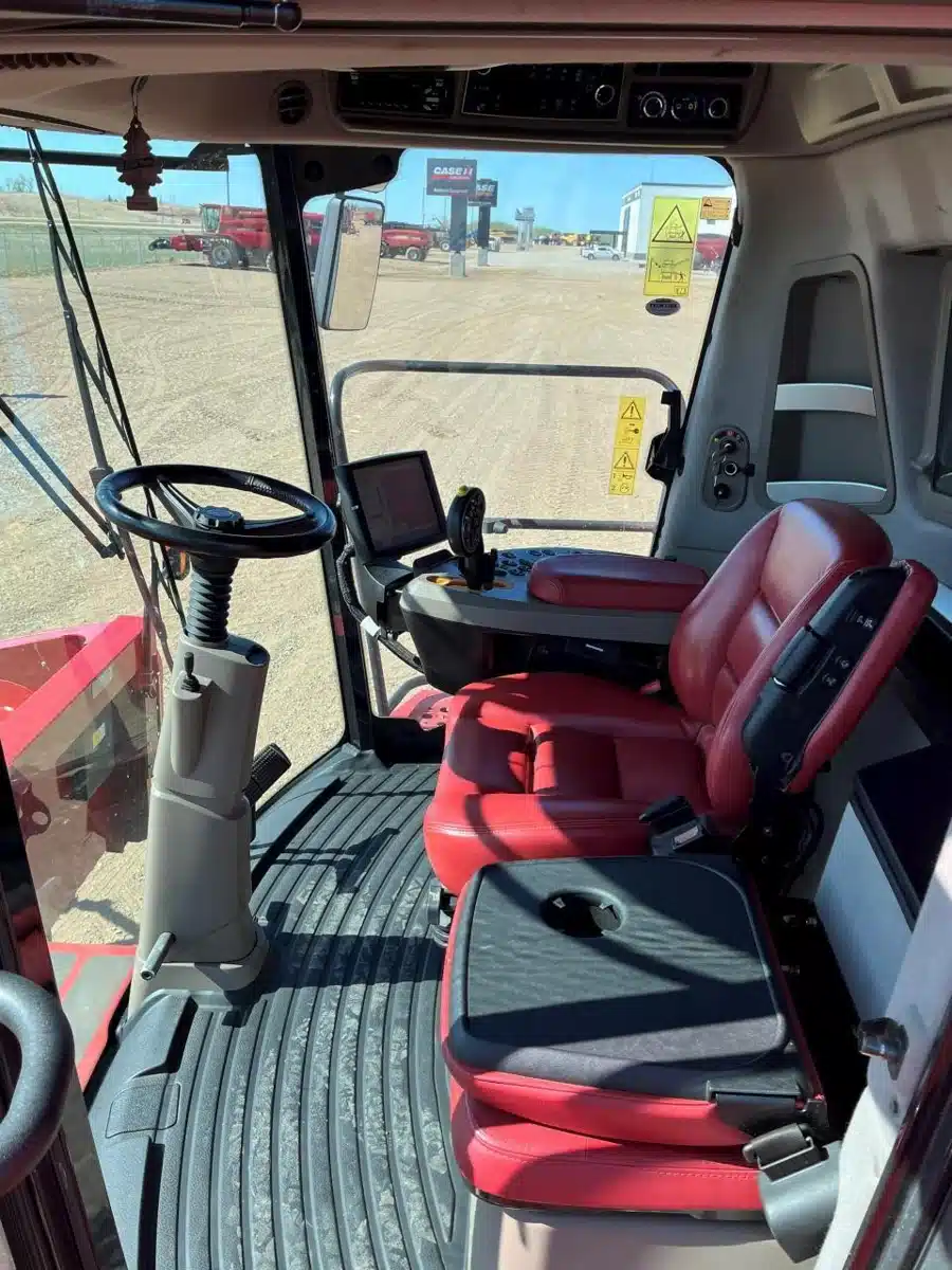 Gallery image 1 for Used 2017 Case IH 9240 Combine