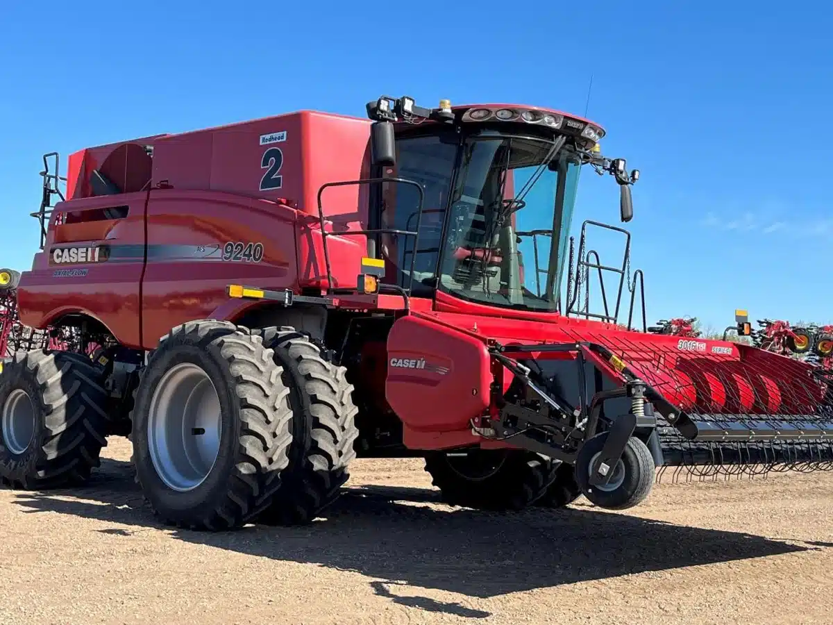 Gallery image 2 for Used 2017 Case IH 9240 Combine