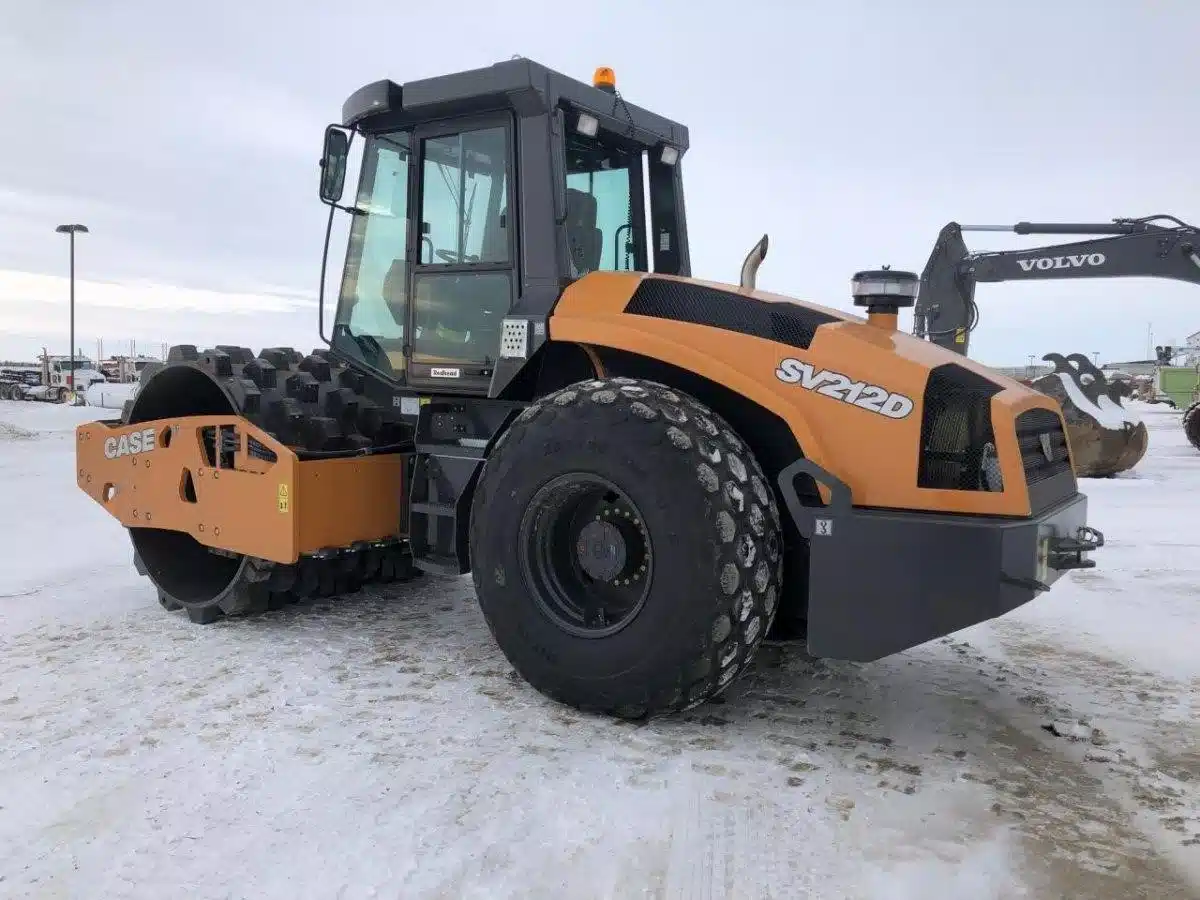 Gallery image 2 for New 2020 Case IH SV212D Compactor