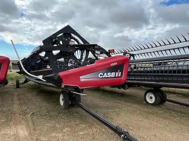 Gallery image 1 for Used 2011 Case IH 2162 Header - Draper
