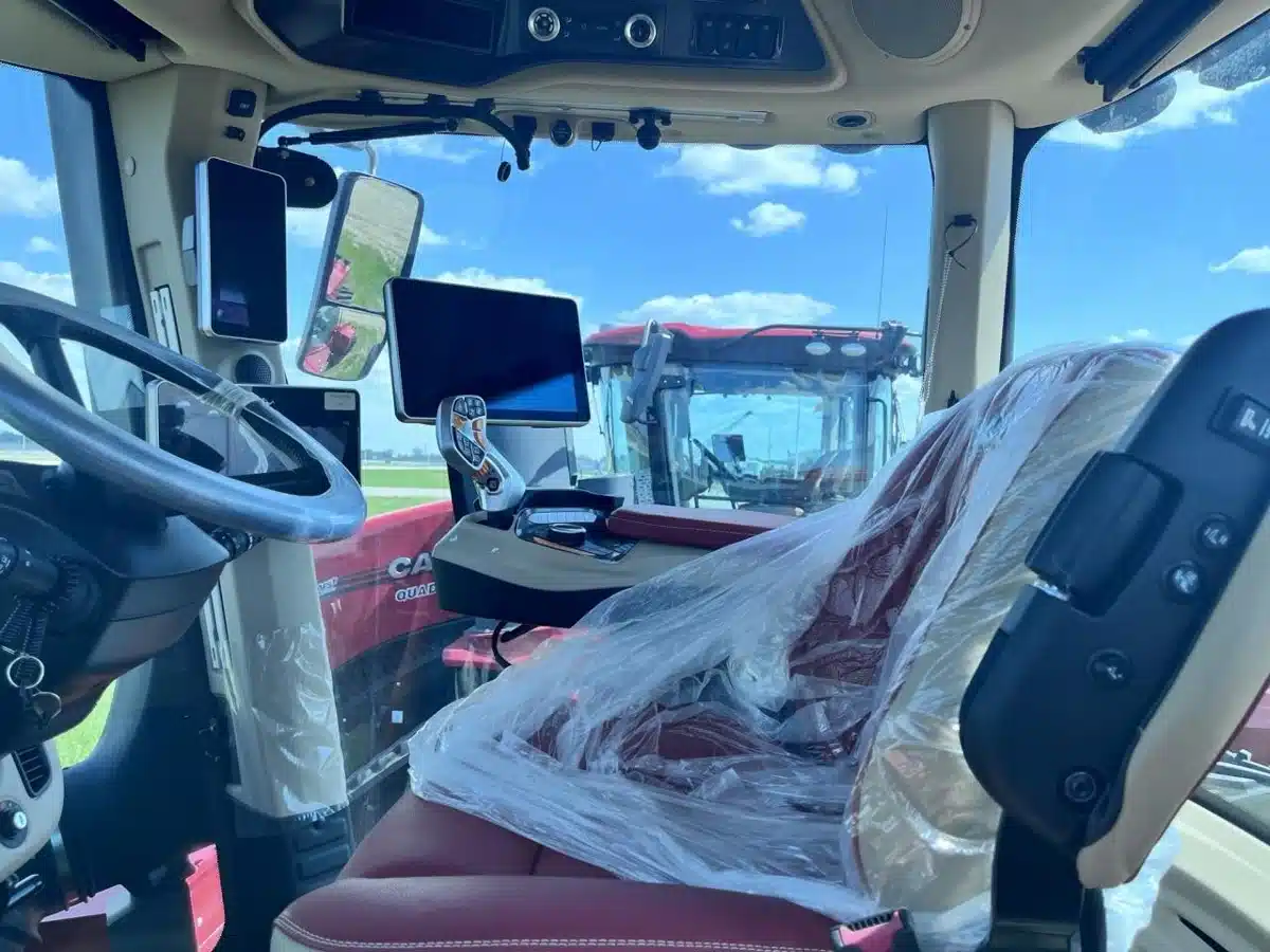 Gallery image 2 for New 2024 Case IH STEIGER 645 QUADTRAC Tractor