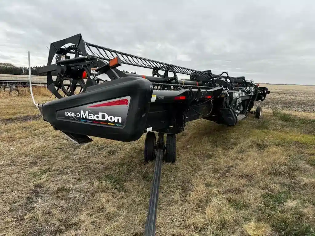 Gallery image 1 for Used 2010 MacDon D60 Header - Flex