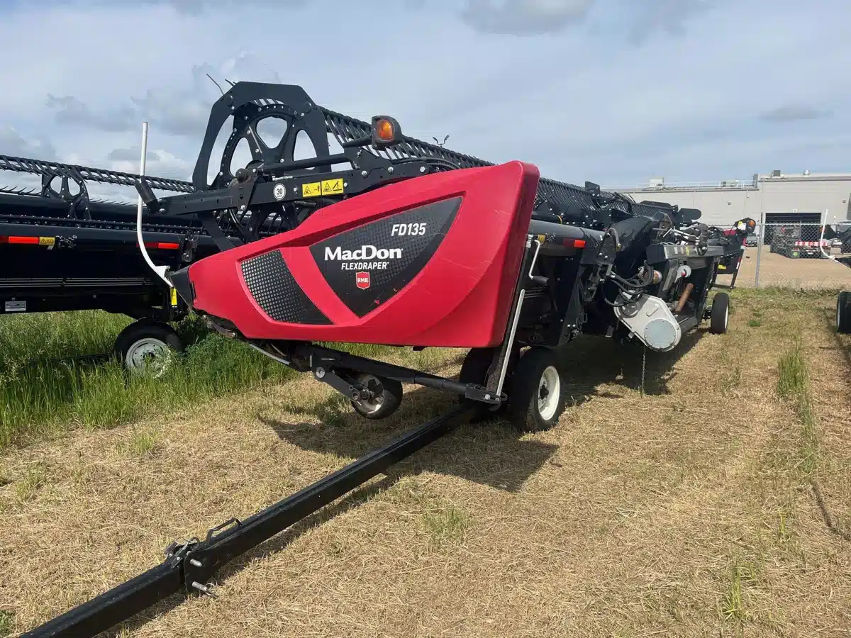 Gallery image 2 for Used 2021 MacDon FD135 Header - Draper