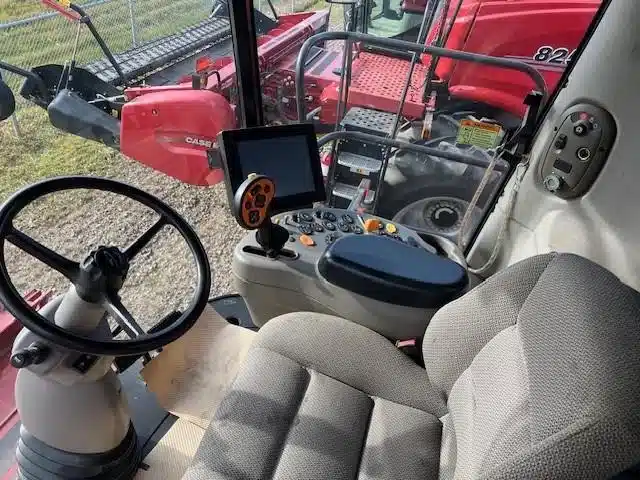 Gallery image 1 for Used 2011 Case IH 8120 Combine