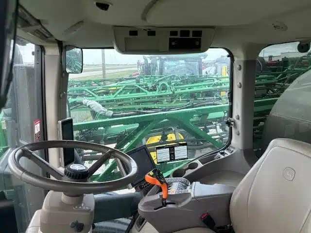 Gallery image 2 for Used 2020 John Deere 4060 Sprayer - Self Propelled