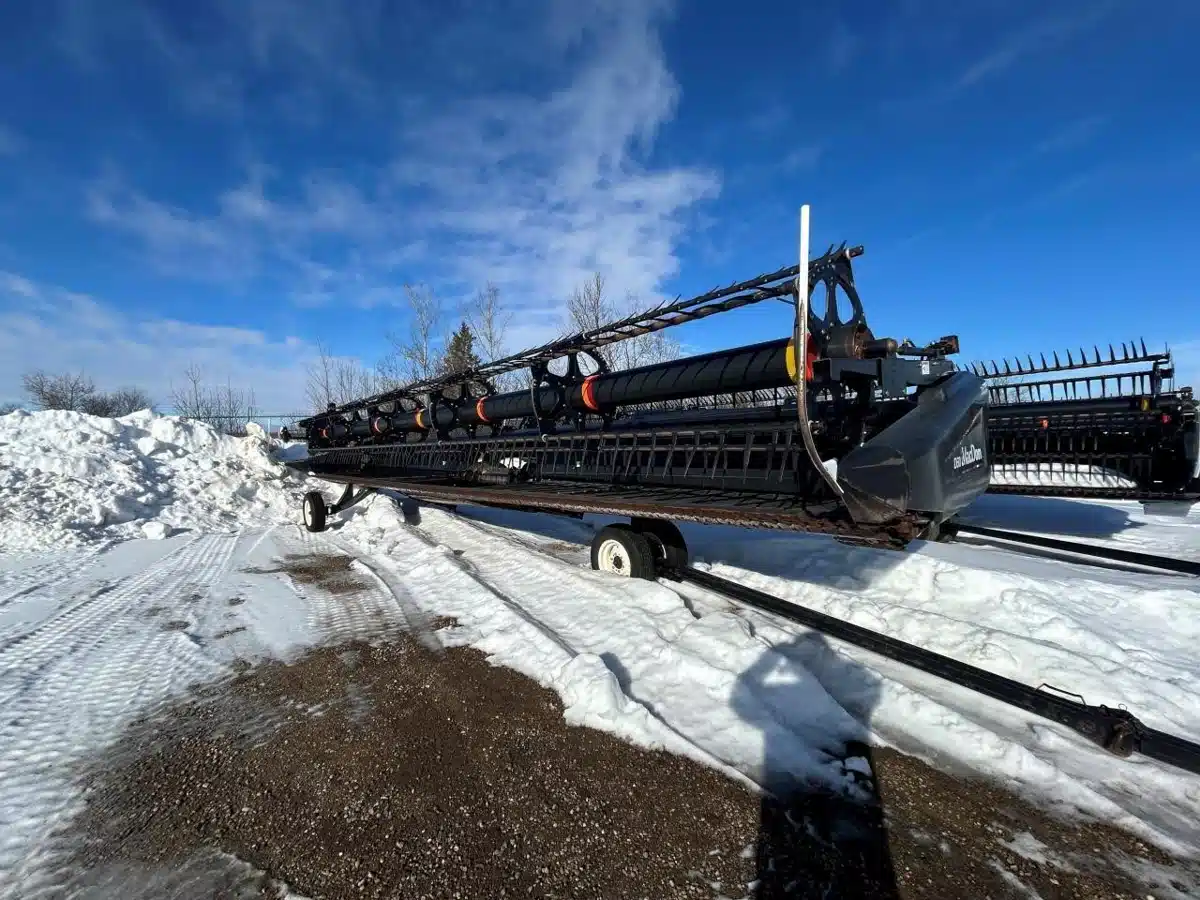 Gallery image 1 for Used 2008 MacDon D50 Header - Flex