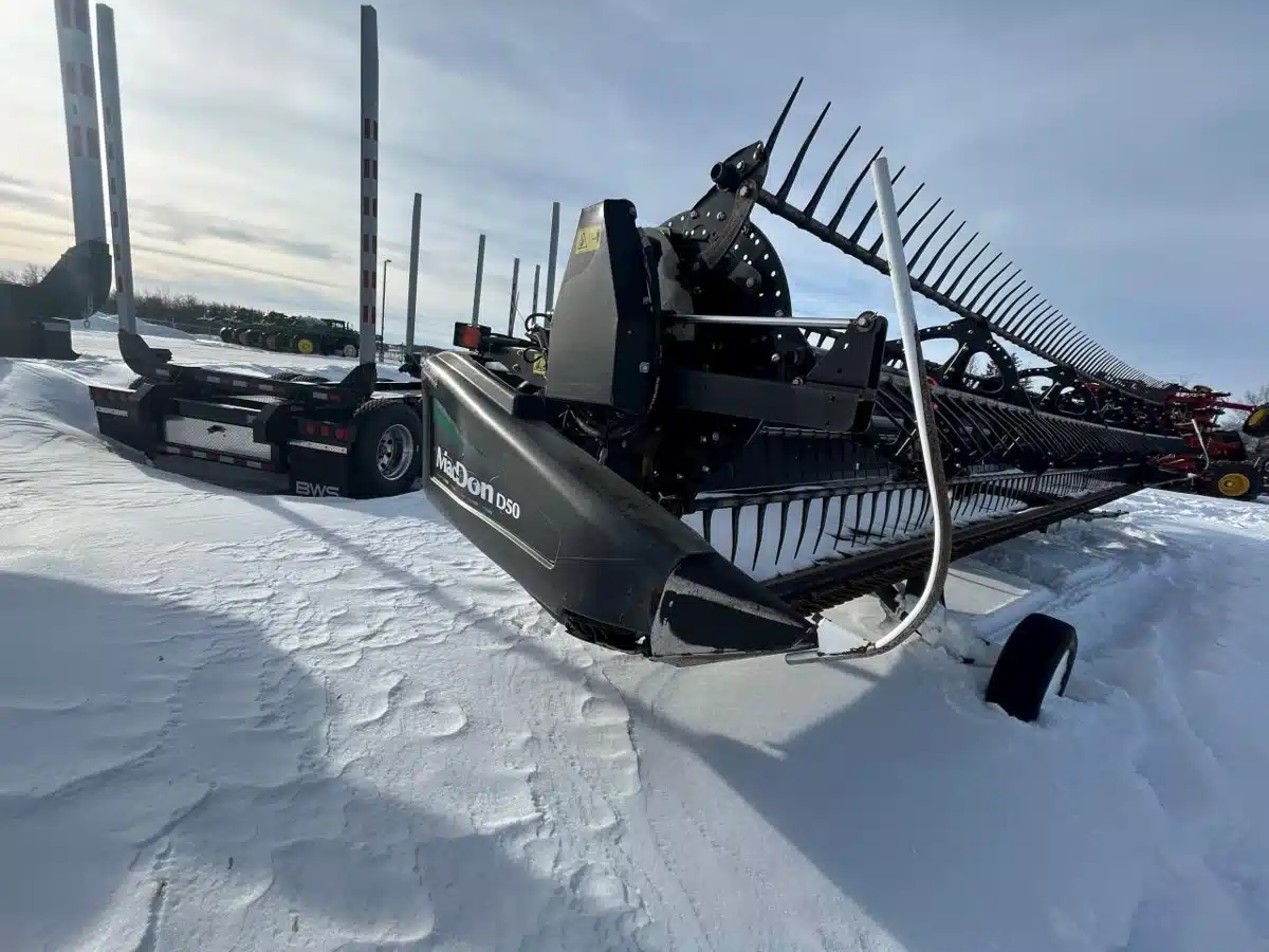 Gallery image 1 for Used 2012 MacDon D50 Header - Flex