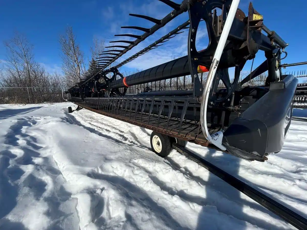 Gallery image 2 for Used 2012 MacDon D60 Header - Flex
